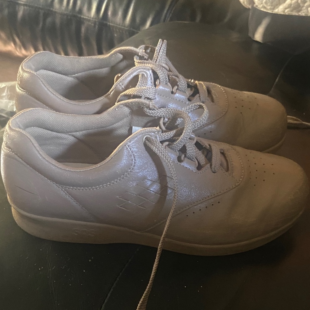 SAS Women's Athletic Sneakers in Light Taupe